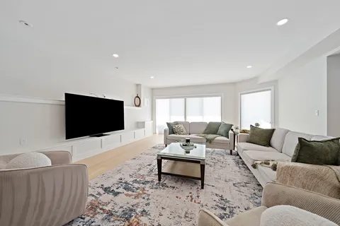 $2,599,000 | 31 Brunswick Road, Arlington, MA 02476