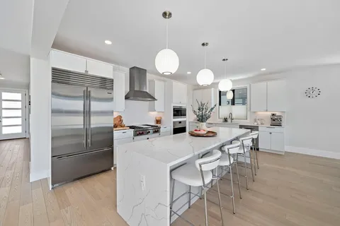 $2,599,000 | 31 Brunswick Road, Arlington, MA 02476