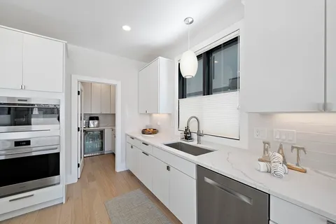 $2,599,000 | 31 Brunswick Road, Arlington, MA 02476