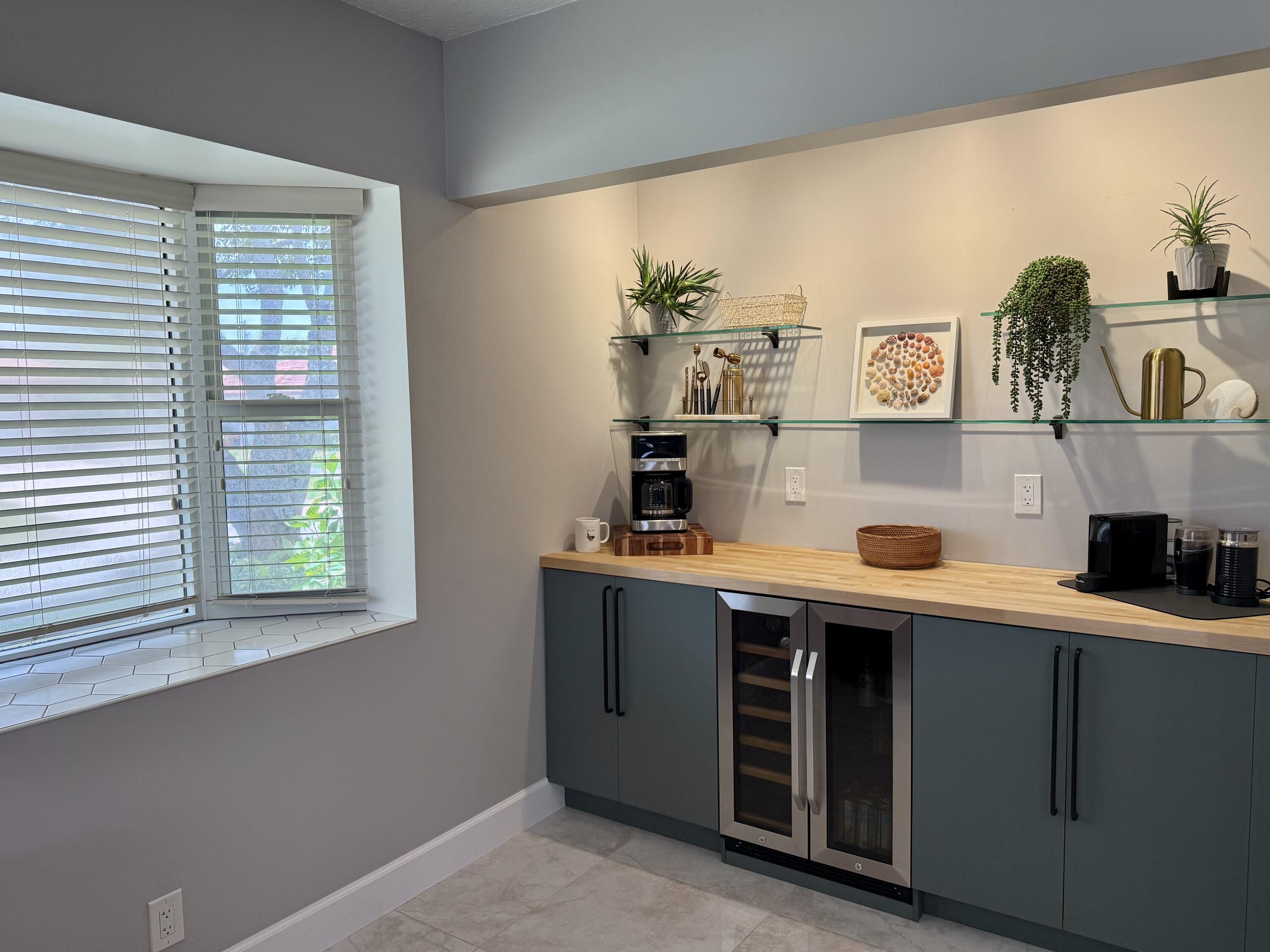 367 Northwest 42nd Street Boca Raton, FL 33431 - Photo 6 of 29 Kitchen_5