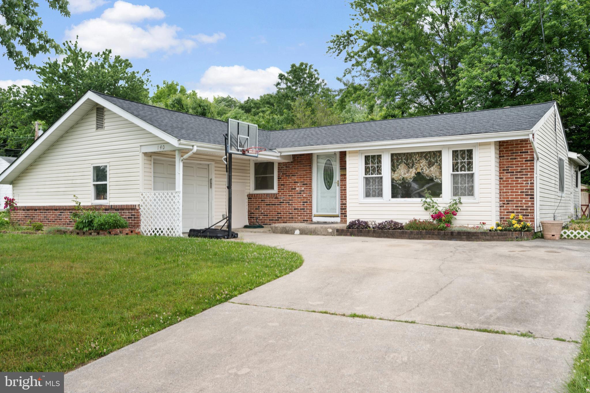 140 Glenbrook Drive Mount Laurel, NJ 08054 - Photo 2 of 26 Gallery Image 2