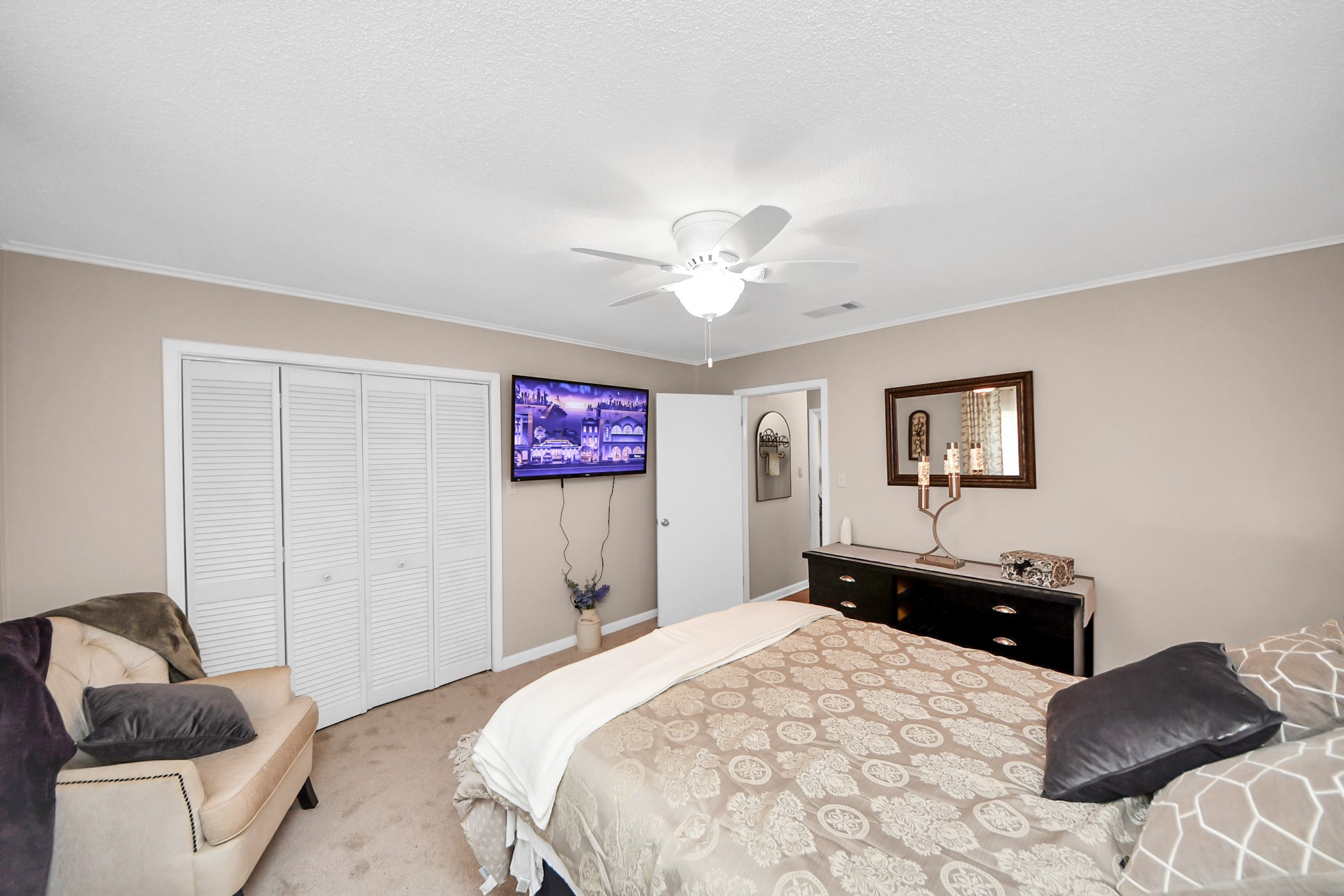 292 Kickapoo Drive Livingston, TX 77351 - Photo 22 of 50 Second Guest Bedroom