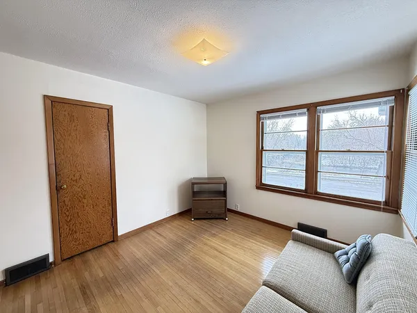 $129,000 | 31 West Wilkening Avenue, Appleton, MN 56208