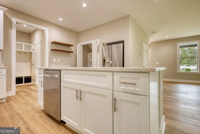 $389,000 | 155 Skyland Drive East, Locust Grove, GA 30248