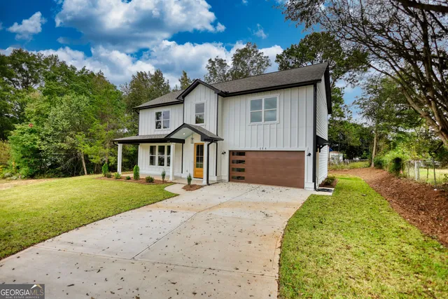 $389,000 | 155 Skyland Drive East, Locust Grove, GA 30248