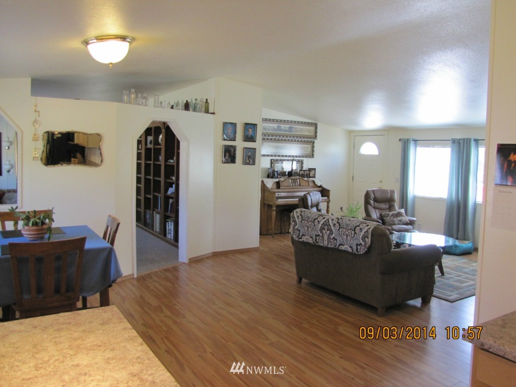 94 Thompson Road Port Angeles, WA 98363 - Photo 3 of 16 Gallery Image 3