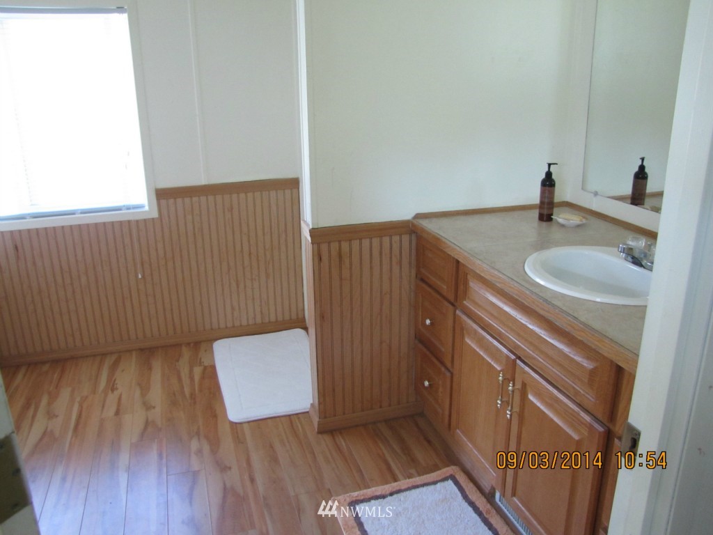 94 Thompson Road Port Angeles, WA 98363 - Photo 9 of 16 Gallery Image 9