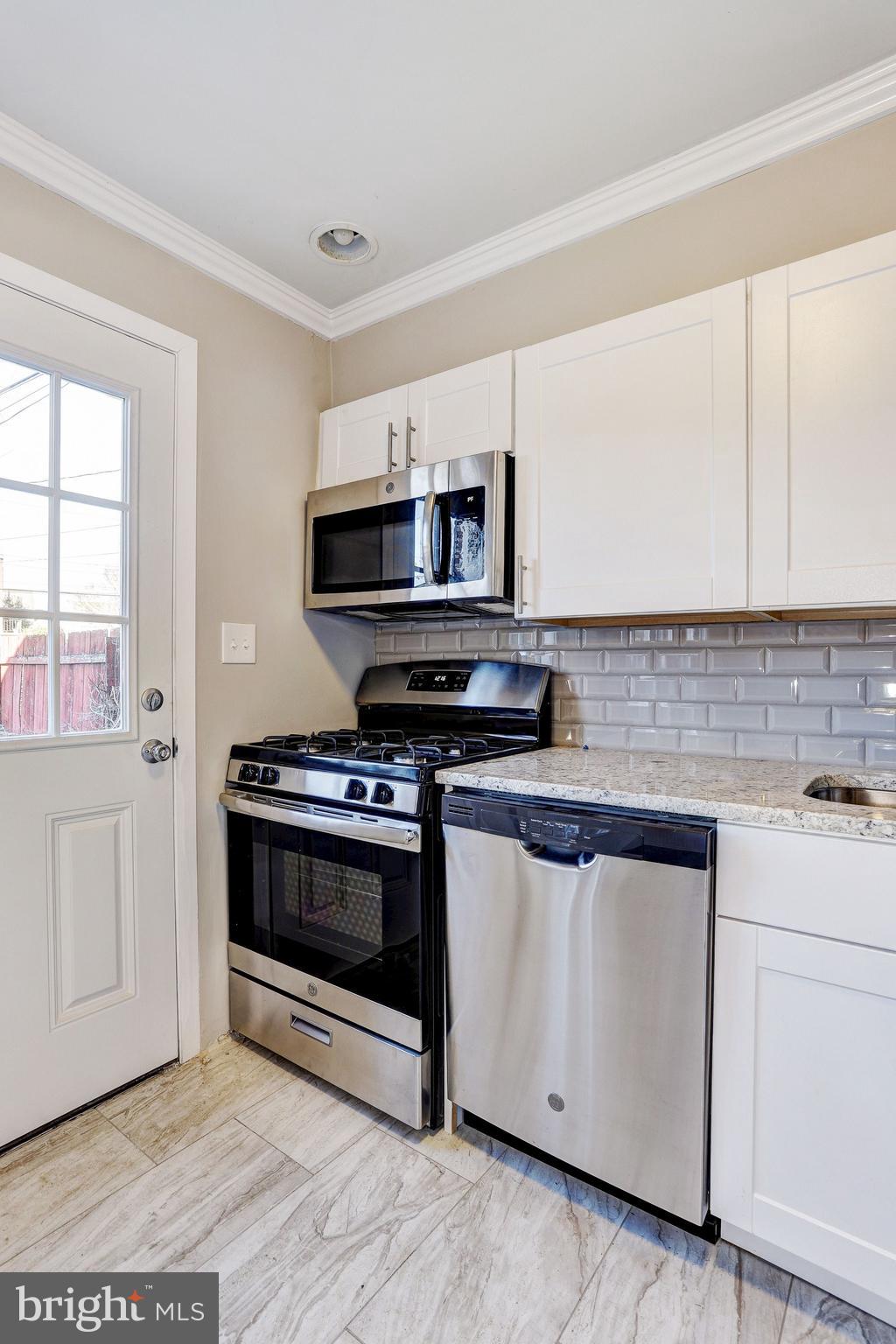 9706 Matzon Road Baltimore, MD 21220 - Photo 14 of 25