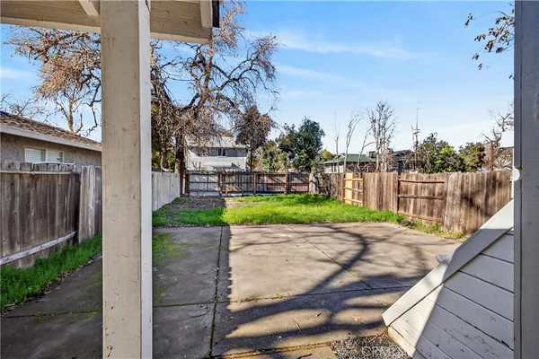 $335,000 | 1128 West 5th Street, Chico, CA 95928