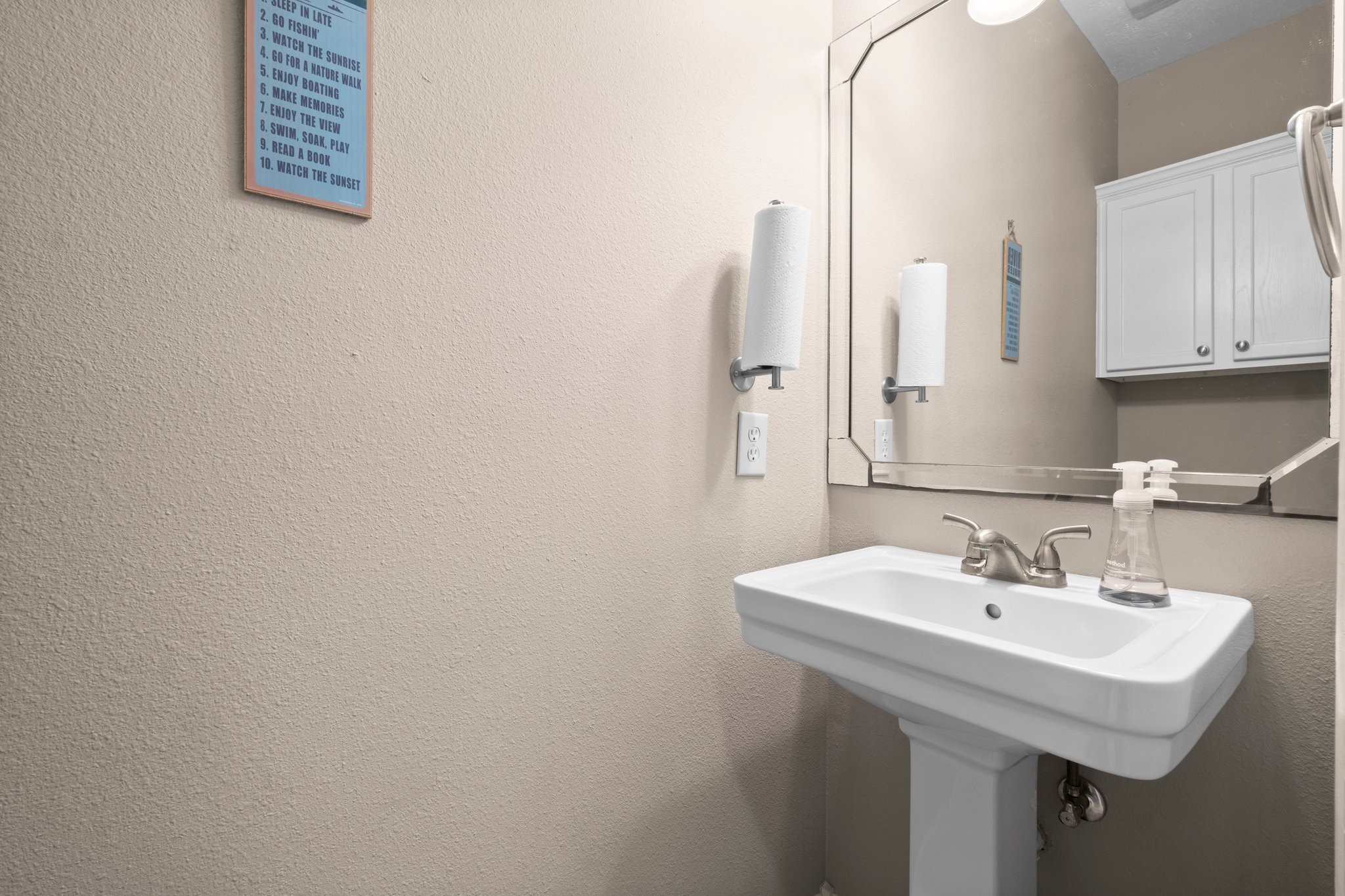 237 Vivian Road Onalaska, TX 77360 - Photo 17 of 49 Half bath