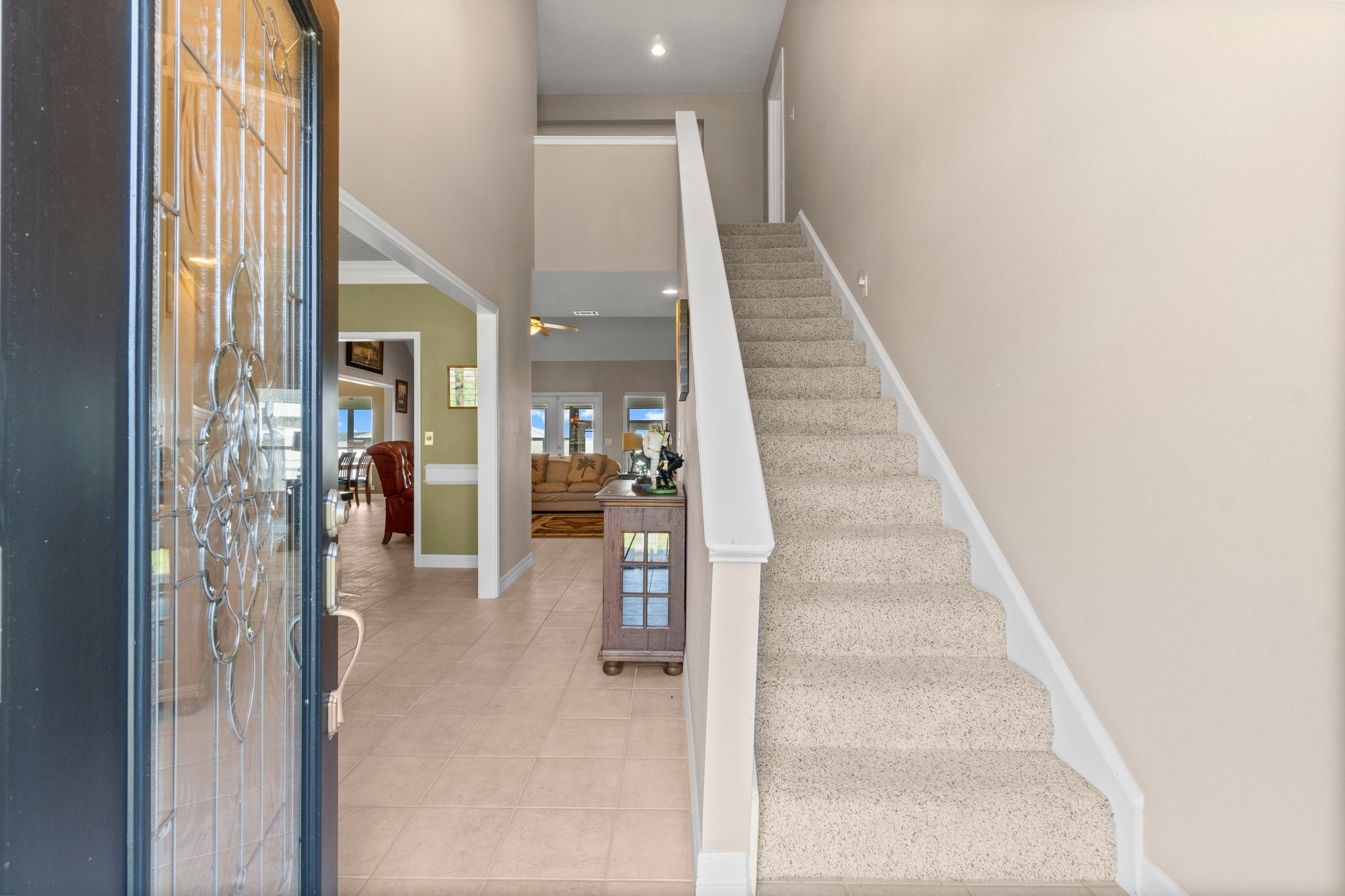 237 Vivian Road Onalaska, TX 77360 - Photo 5 of 49 This two story home has a welcoming atmosphere from the front entrance and throughout the home with great entertaining spaces.