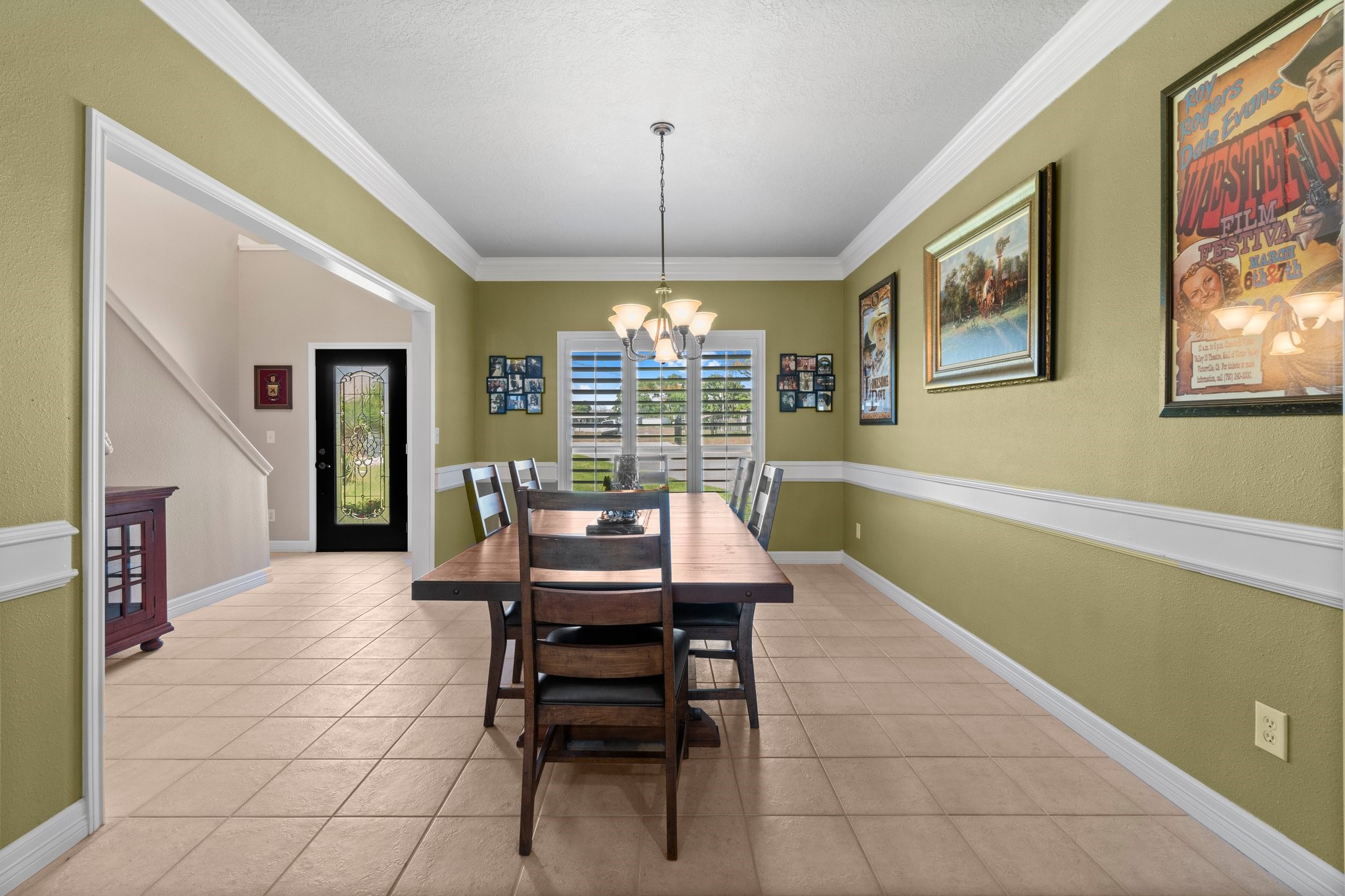 237 Vivian Road Onalaska, TX 77360 - Photo 6 of 49 Dining area accepts large dining ensemble and room for hutches and cabinets.