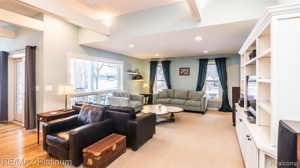 8443 Teahen Road Brighton, MI 48116 - Photo 8 of 36