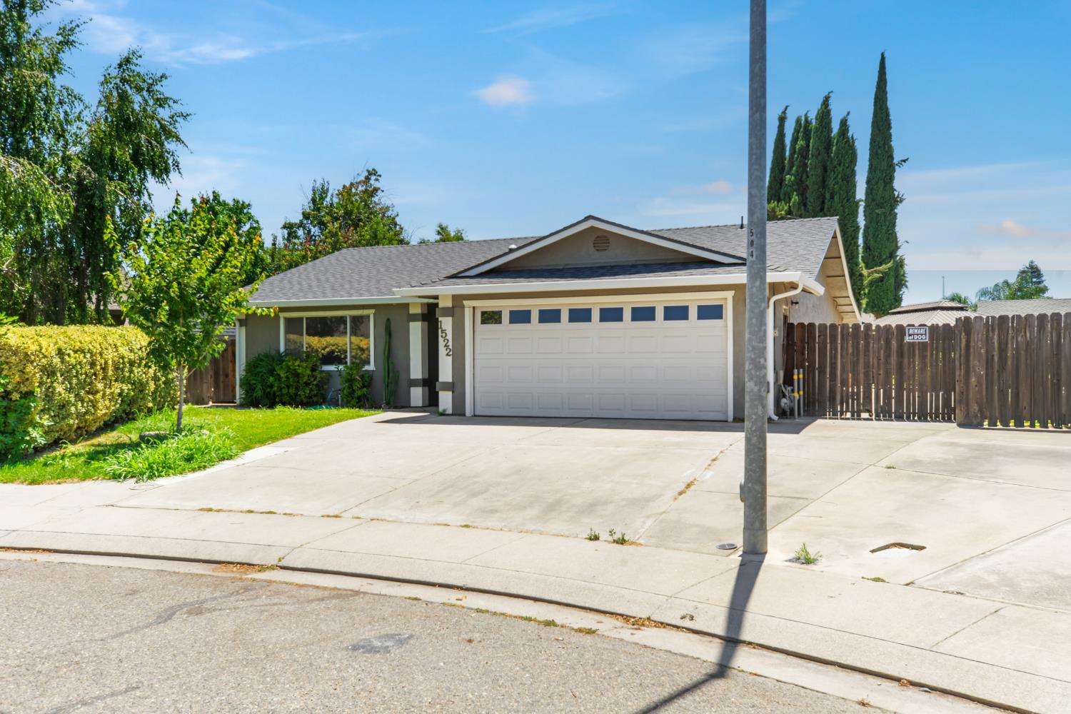 1522 Kiwi Court Ripon, CA 95366 - Photo 2 of 36