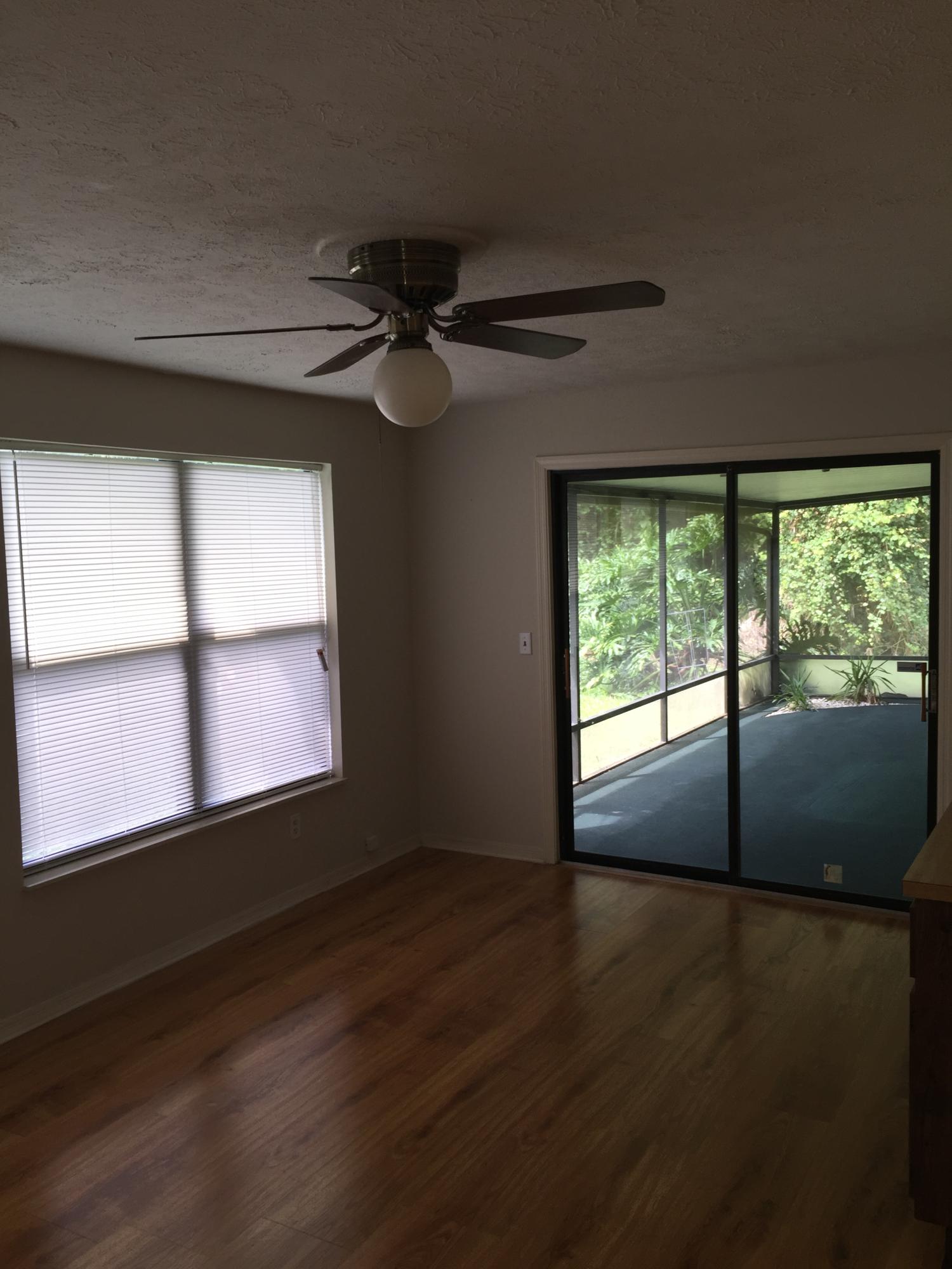 7605 Pensacola Road Fort Pierce, FL 34951 - Photo 23 of 26 Family Room (3)