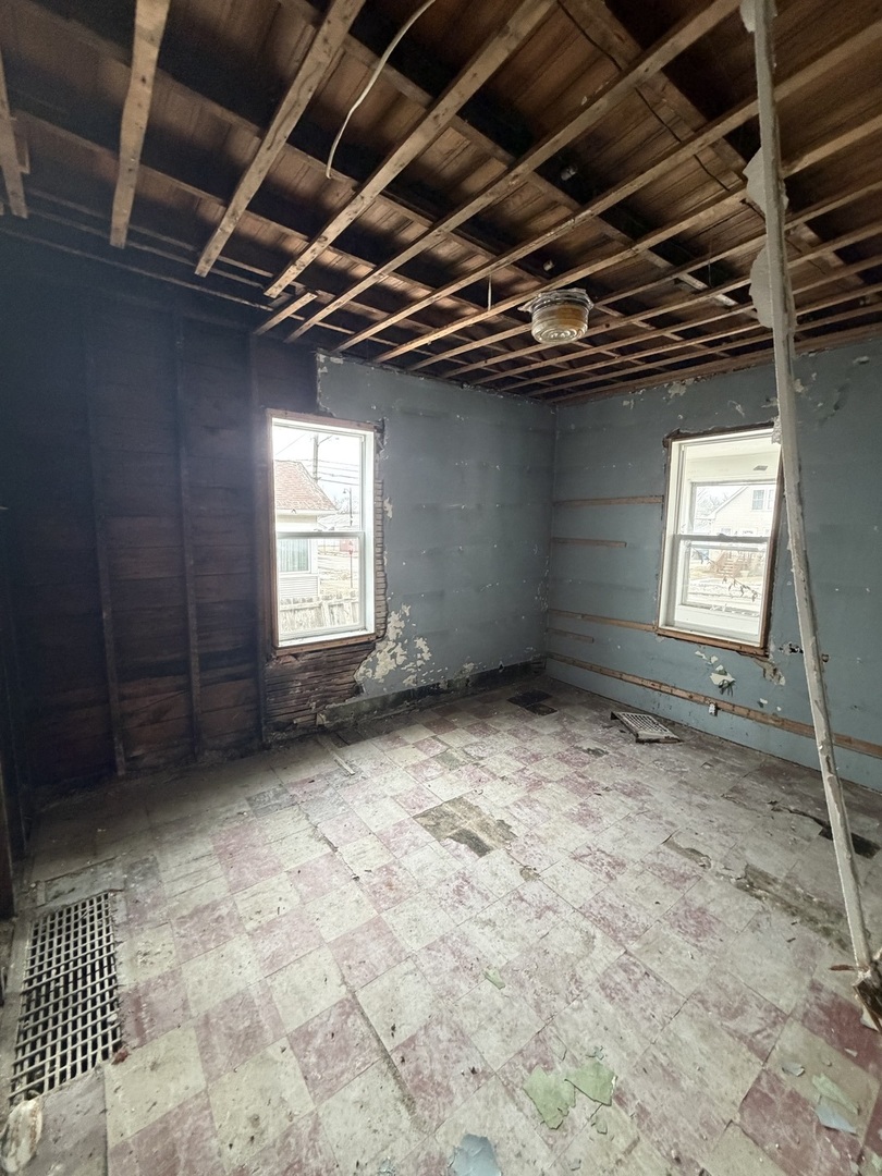 118 4th Street Silvis, IL 61282 - Photo 5 of 13