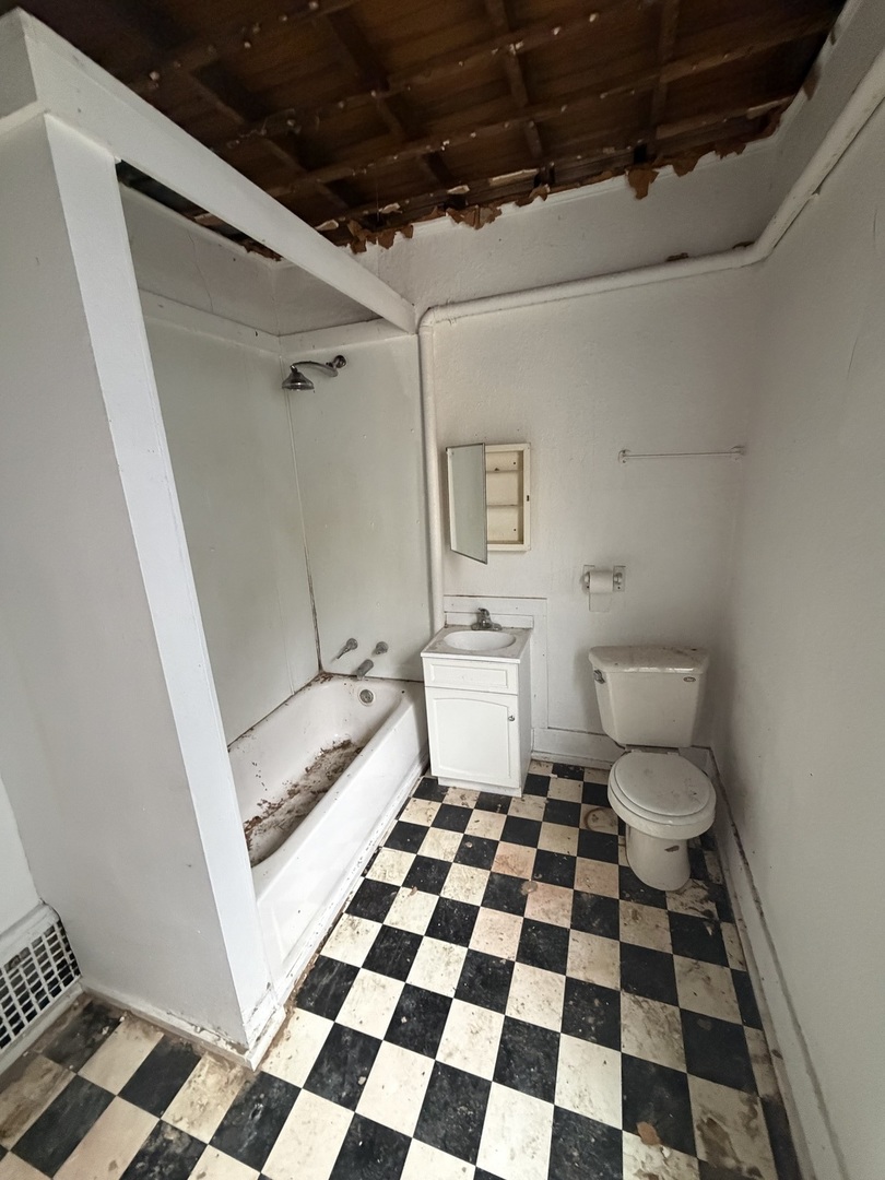 118 4th Street Silvis, IL 61282 - Photo 7 of 13