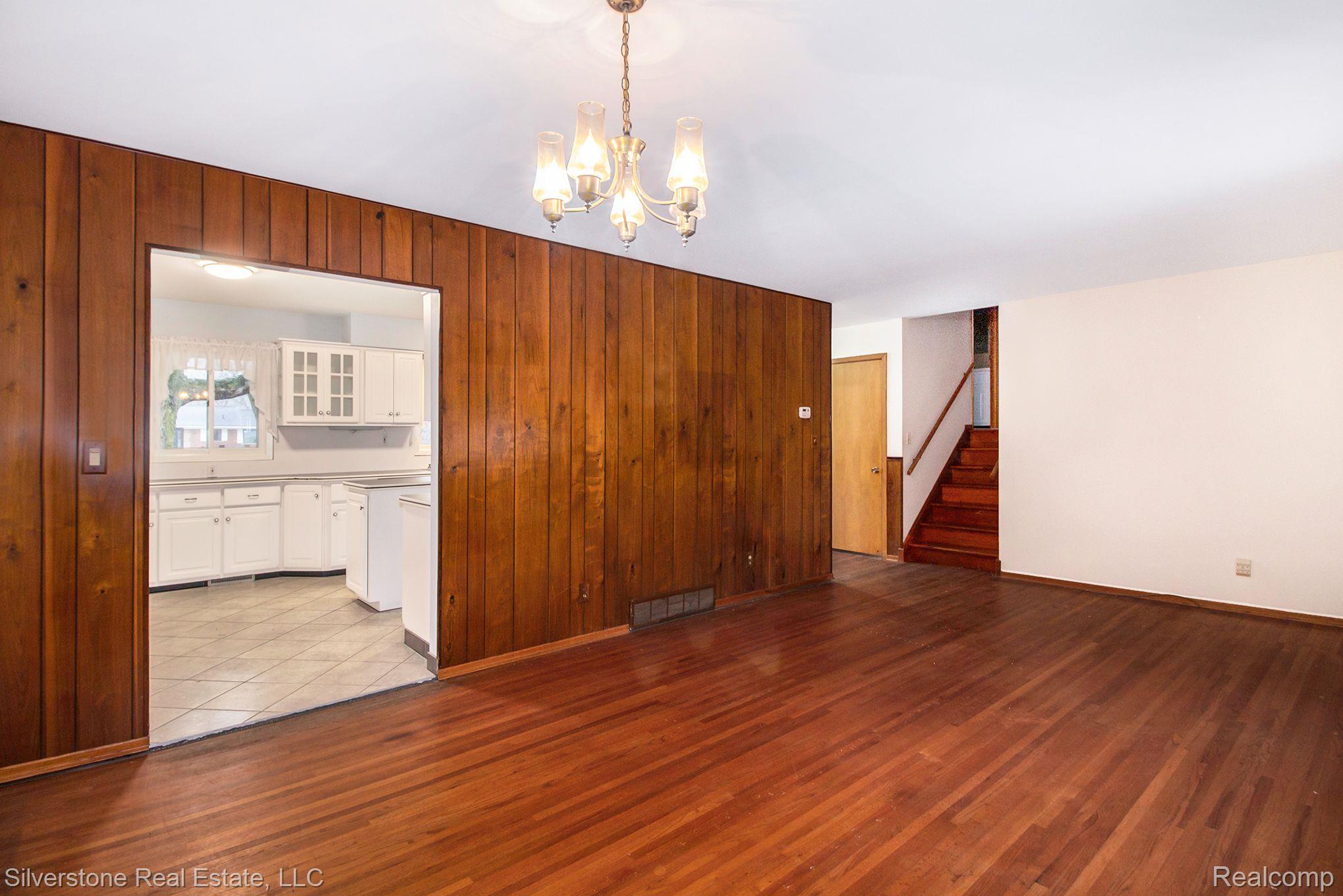 752 Charlesina Drive Rochester, MI 48306 - Photo 12 of 26 Gallery Image 12