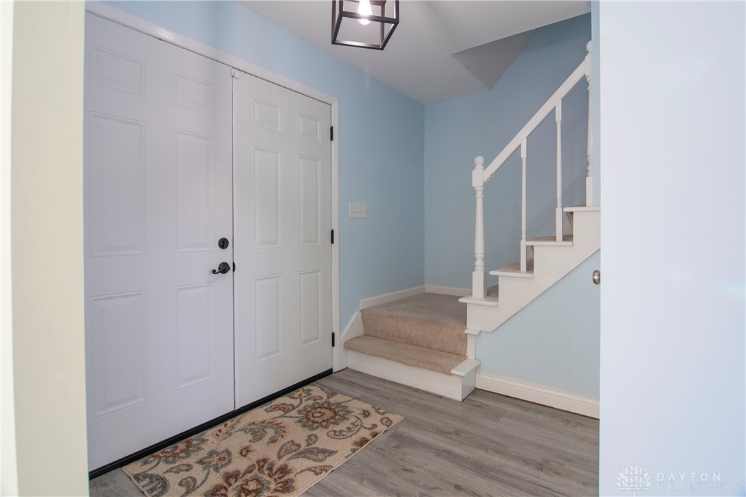 5860 Yorktown Court Riverside, OH 45431 - Photo 11 of 30