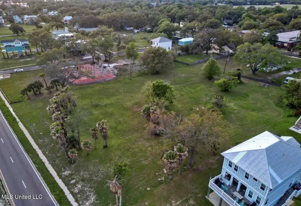 $350,000 | 1506 Beach Boulevard, Biloxi, MS 39530