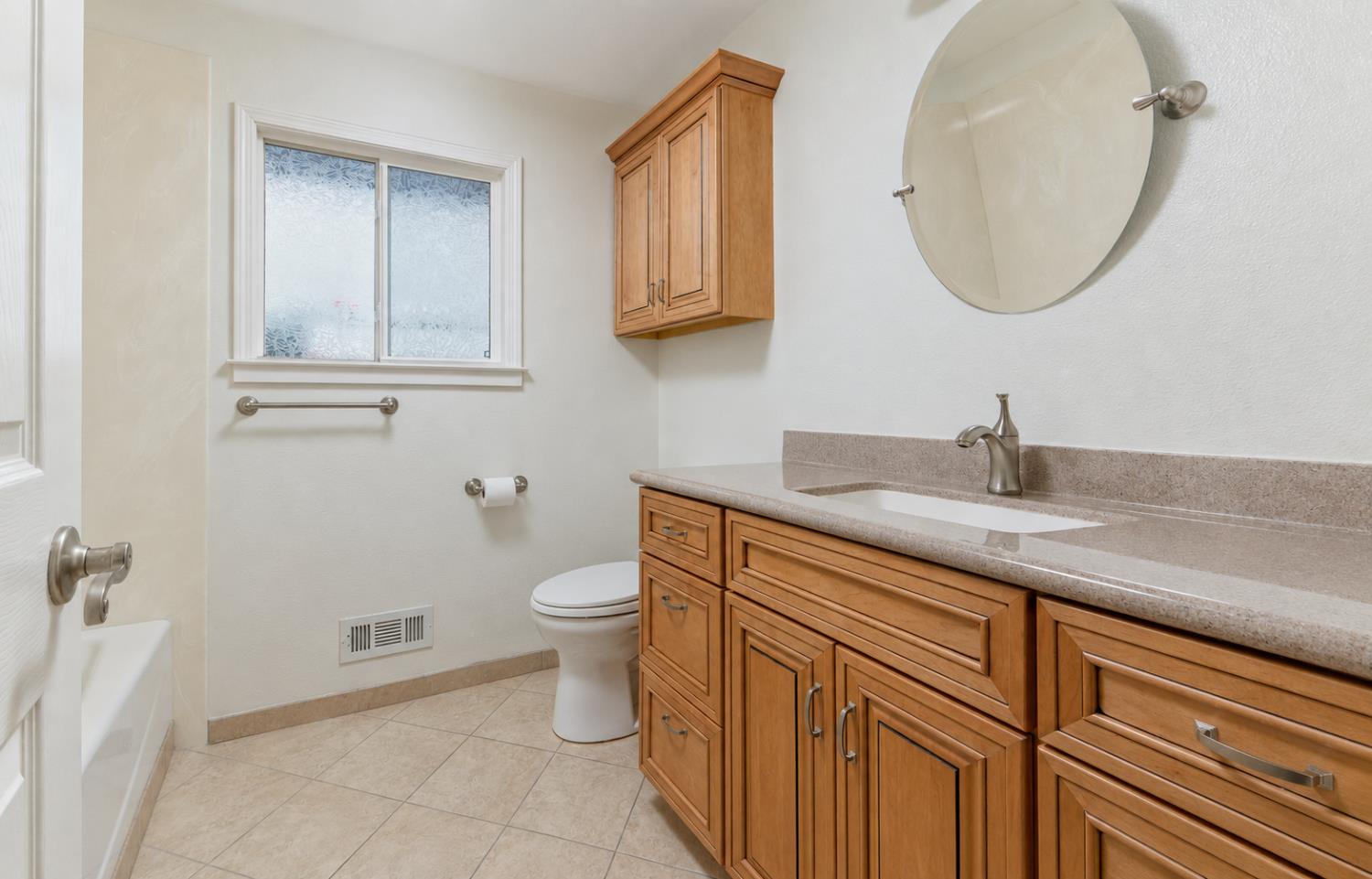 8 Mirango Court Clayton, CA 94517 - Photo 23 of 35