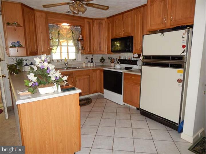 1594 County Line Road Bechtelsville, PA 19505 - Photo 2 of 19 Gallery Image 2