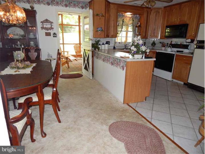 1594 County Line Road Bechtelsville, PA 19505 - Photo 4 of 19 Gallery Image 4