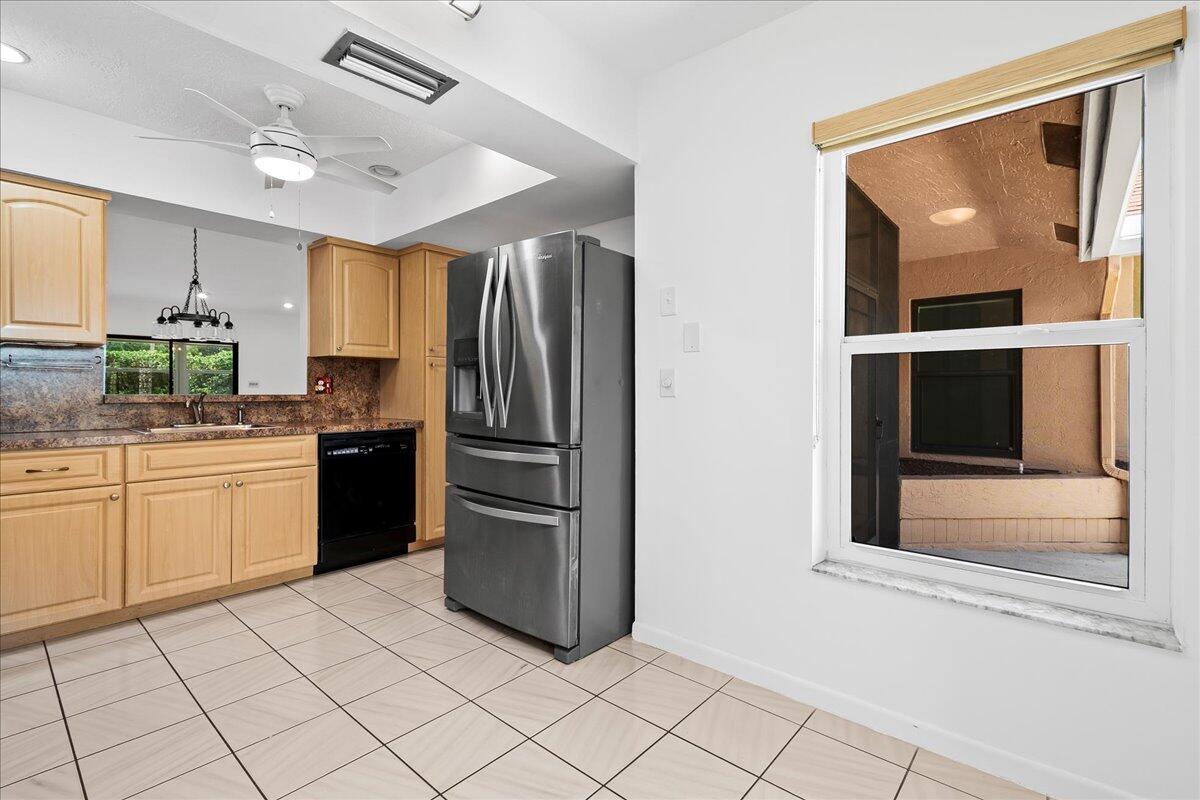 11004 Hidden Lake Place Boca Raton, FL 33498 - Photo 6 of 26 04-JLC_0046