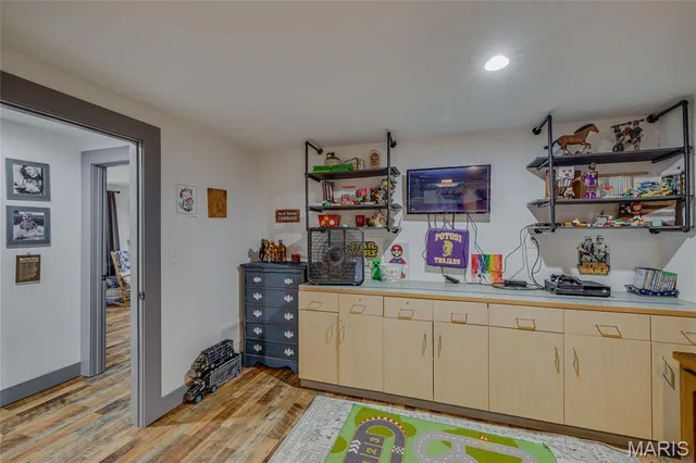 $625,000 | 10214 Jolly Road, Cadet, MO 63630