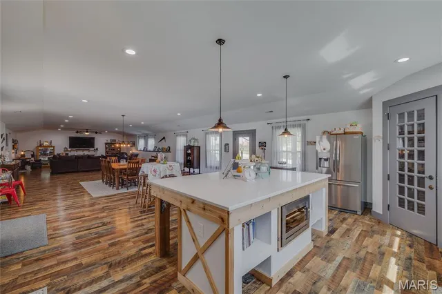 $625,000 | 10214 Jolly Road, Cadet, MO 63630