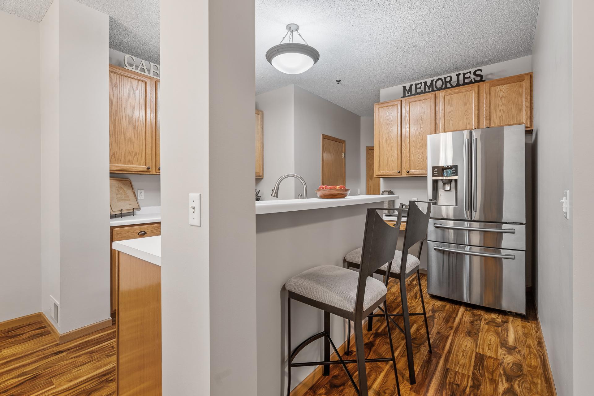 17962 Cobblestone Way, Unit 1 Eden Prairie, MN 55347 - Photo 14 of 29 Gallery Image 14