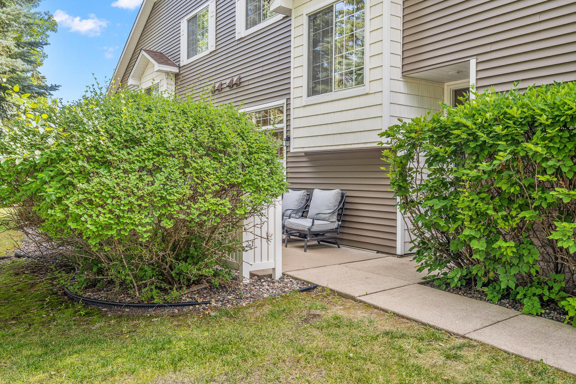 17962 Cobblestone Way, Unit 1 Eden Prairie, MN 55347 - Photo 2 of 29 Gallery Image 2