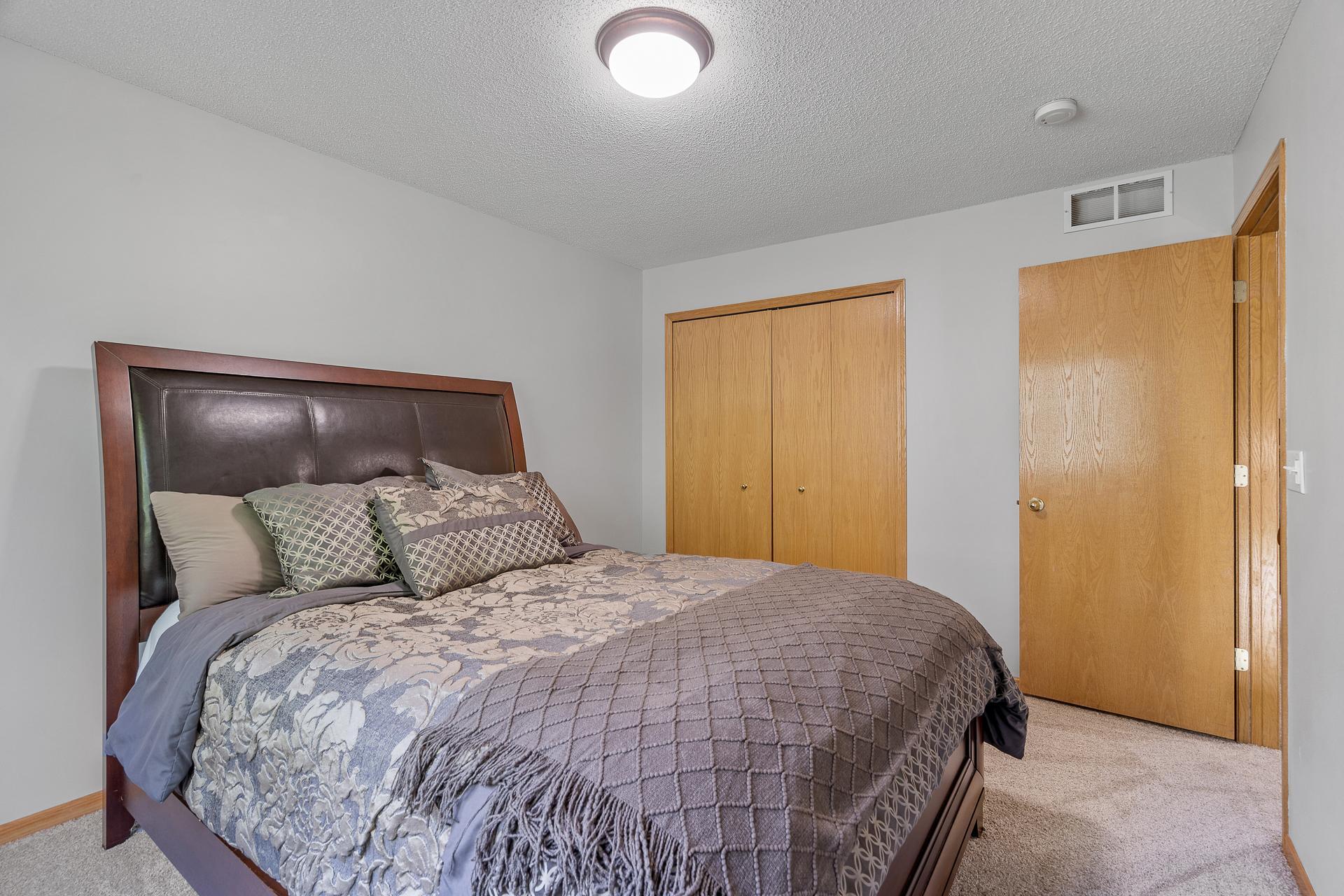 17962 Cobblestone Way, Unit 1 Eden Prairie, MN 55347 - Photo 24 of 29 Gallery Image 24