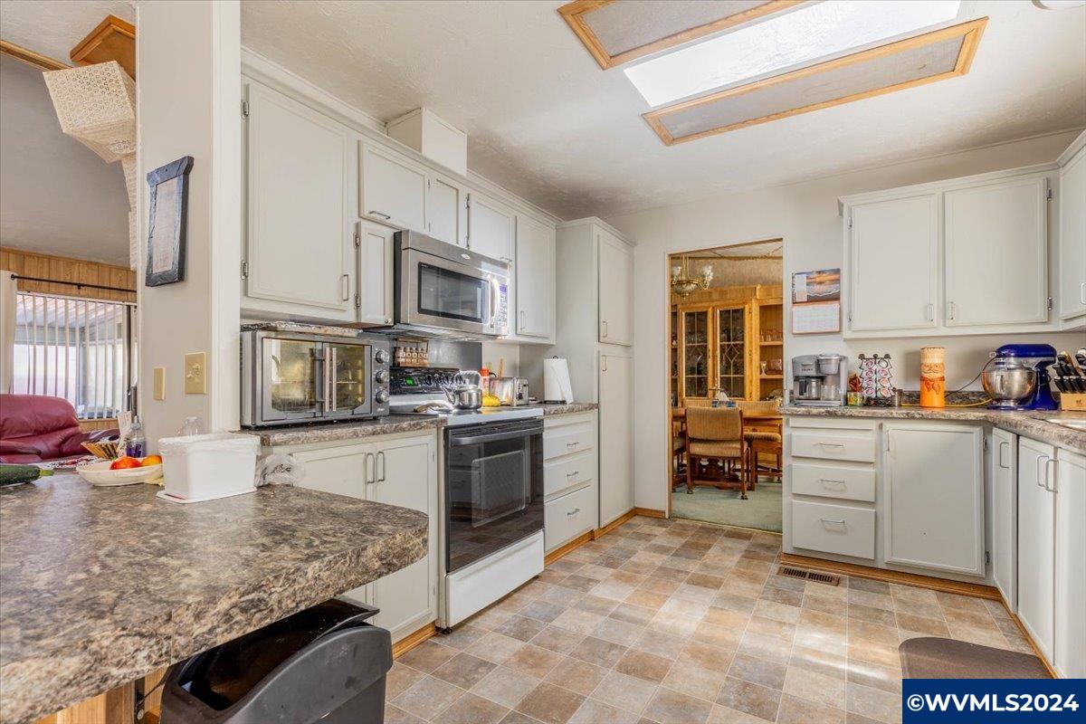 1602 Northeast Riverside Drive, Unit 32 McMinnville, OR 97128 - Photo 19 of 46