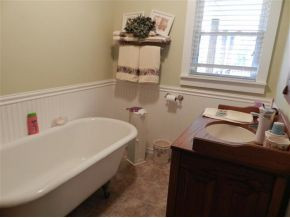 3828 Ridge Line Drive Kingsport, TN 37664 - Photo 14 of 24 2nd Bath