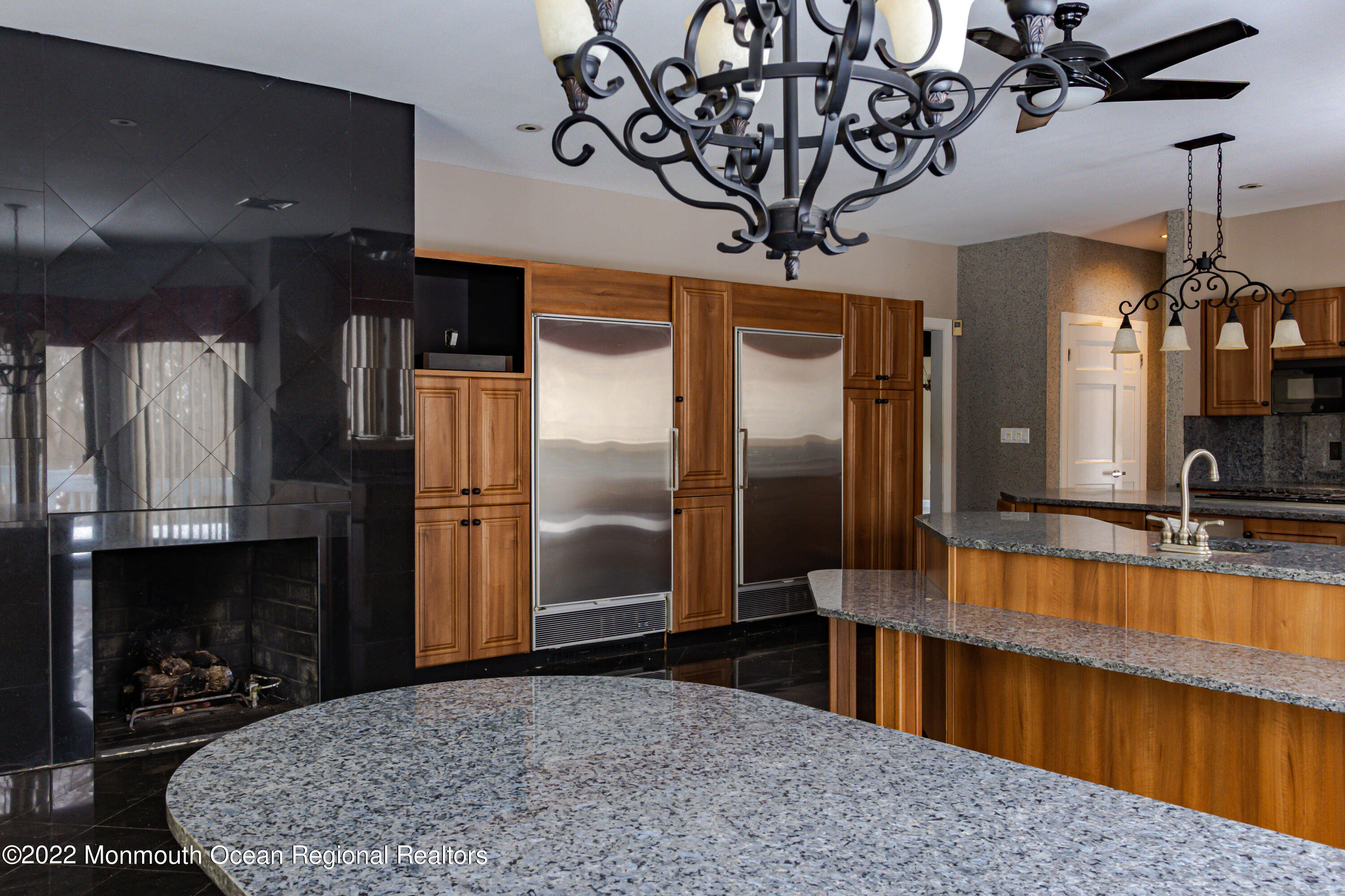 6 Princess Court Holmdel, NJ 07733 - Photo 13 of 50 6PCTNPF-0012
