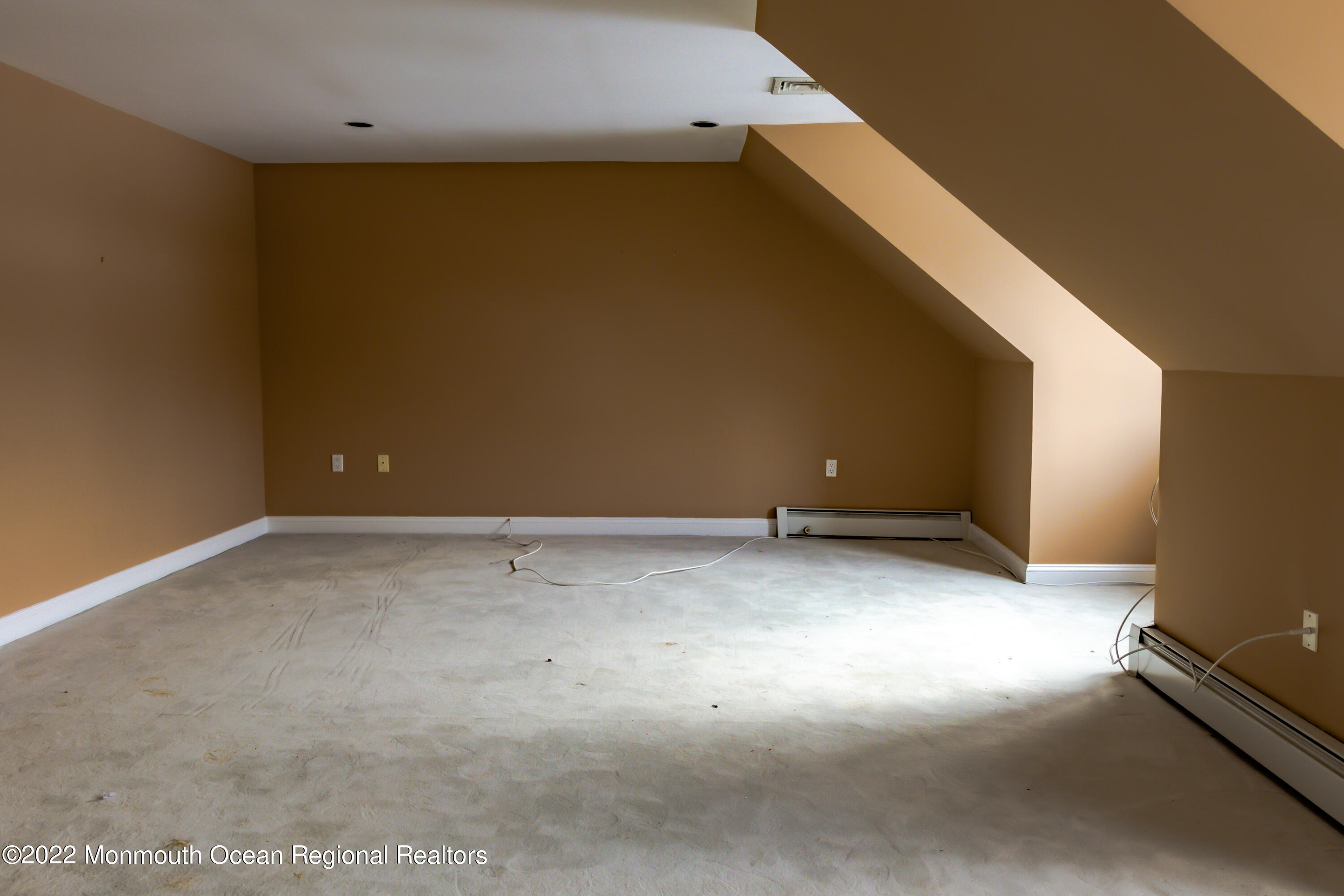 6 Princess Court Holmdel, NJ 07733 - Photo 29 of 50 6PCTNPF-0028