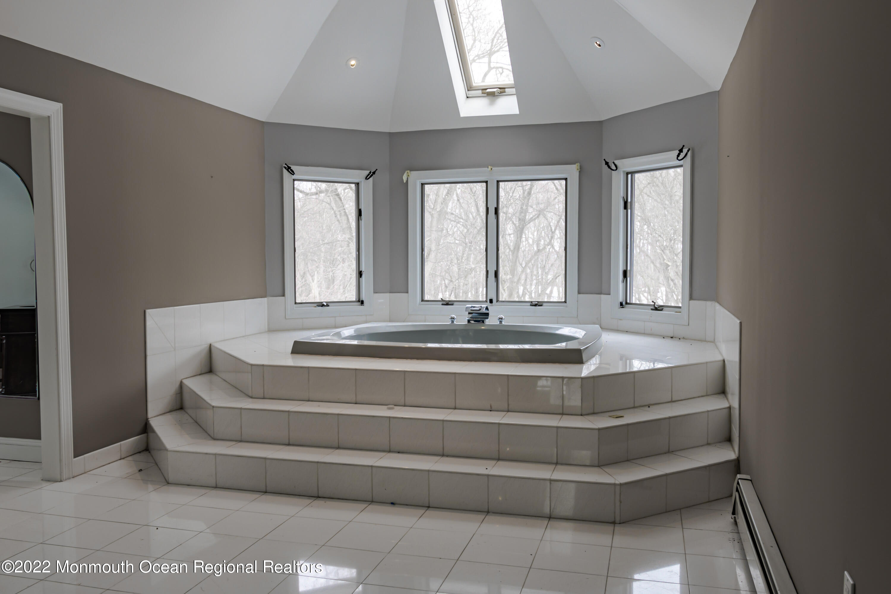 6 Princess Court Holmdel, NJ 07733 - Photo 33 of 50 6PCTNPF-0033