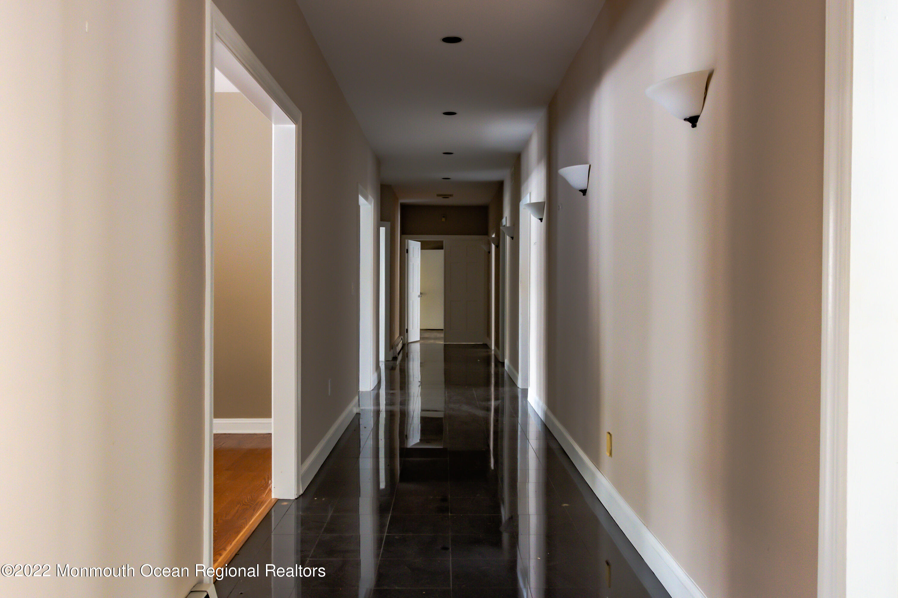 6 Princess Court Holmdel, NJ 07733 - Photo 10 of 50 6PCTNPF-0009