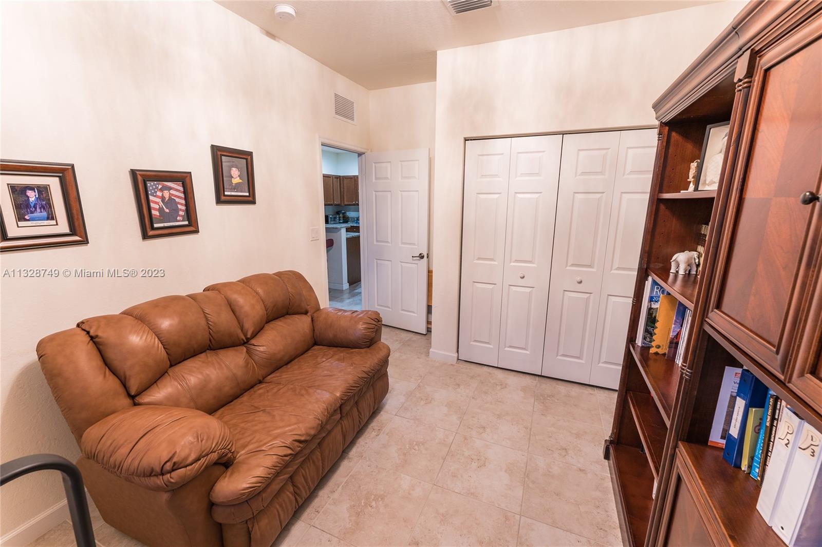 15089 Southwest 117th Way Miami, FL 33196 - Photo 14 of 31