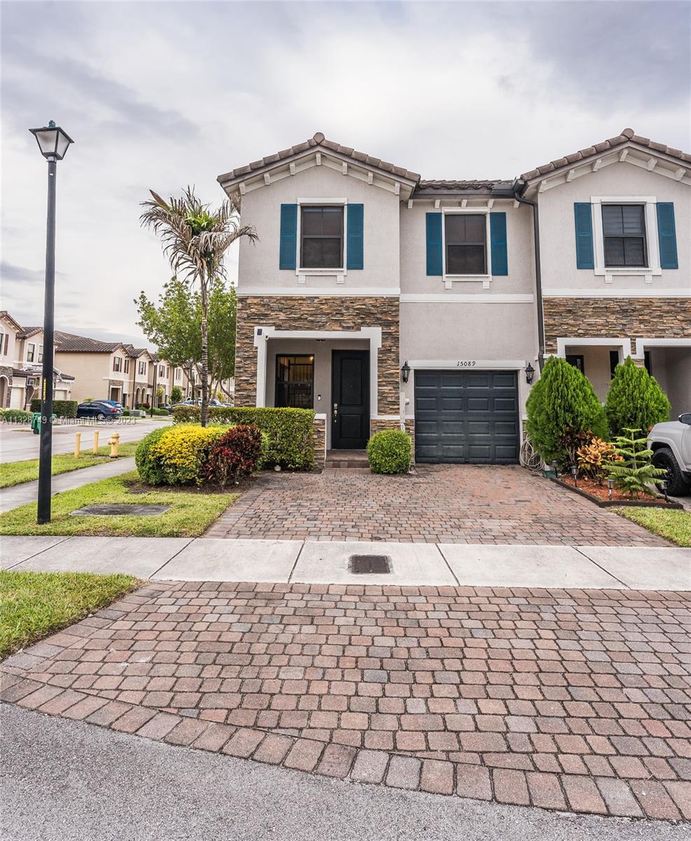 15089 Southwest 117th Way Miami, FL 33196 - Photo 5 of 31