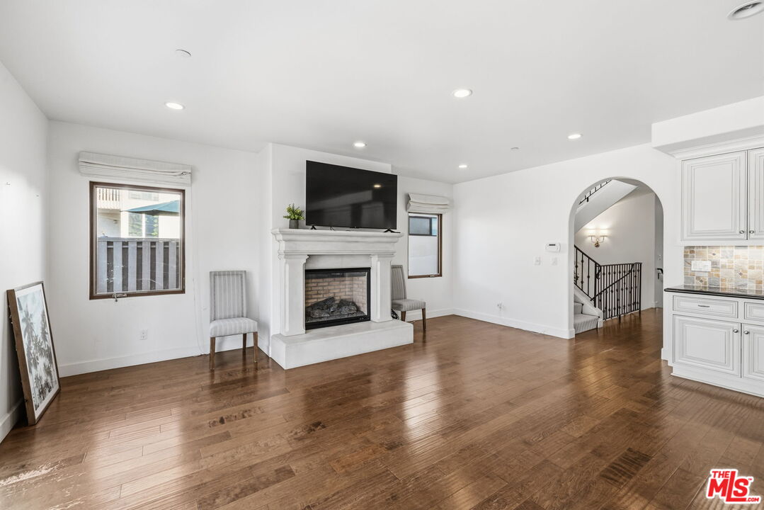 17 Privateer Street Marina del Rey, CA 90292 - Photo 24 of 56