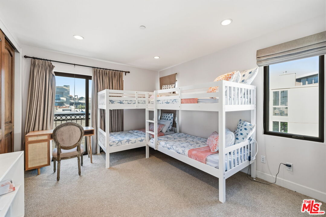 17 Privateer Street Marina del Rey, CA 90292 - Photo 50 of 56