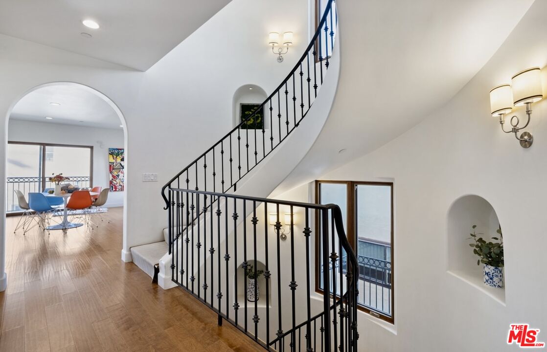 17 Privateer Street Marina del Rey, CA 90292 - Photo 6 of 56