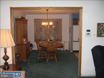 108 Hogeland Road Southampton, PA 18966 - Photo 4 of 6 Gallery Image 4