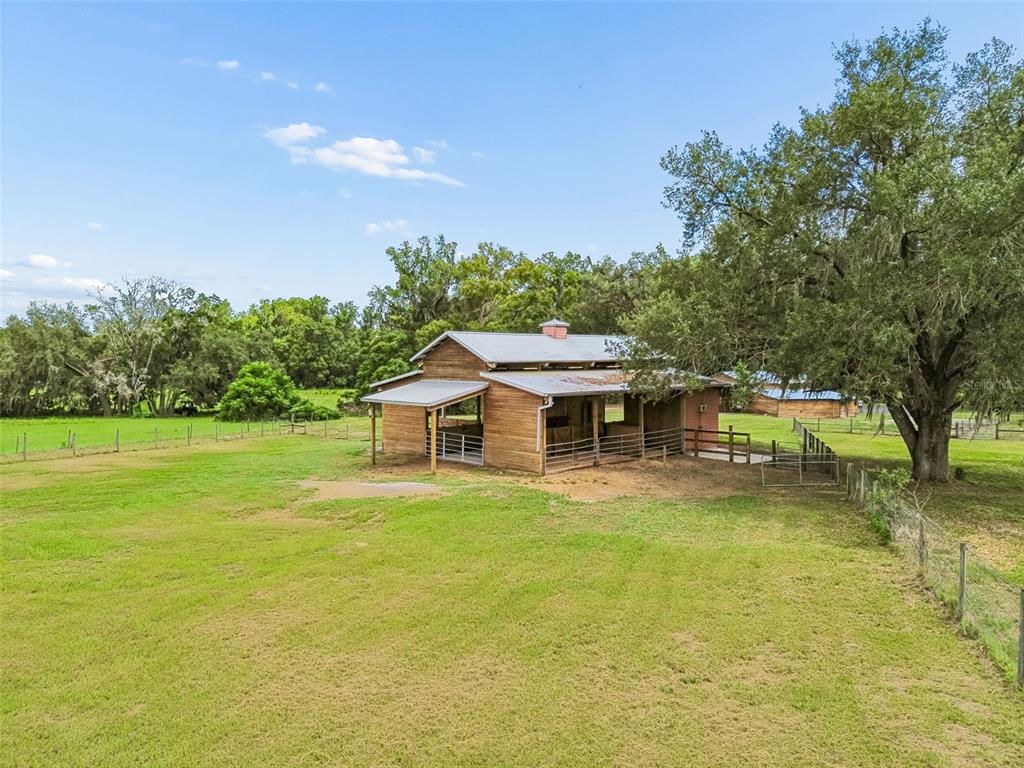 17345 Sweetwater Road Dade City, FL 33523 - Photo 70 of 77