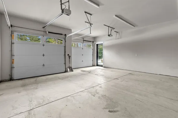 $3,995,000 | 713 North Center Valley Road, Sandpoint, ID 83864