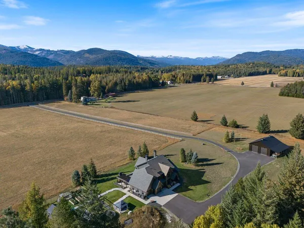 $3,995,000 | 713 North Center Valley Road, Sandpoint, ID 83864