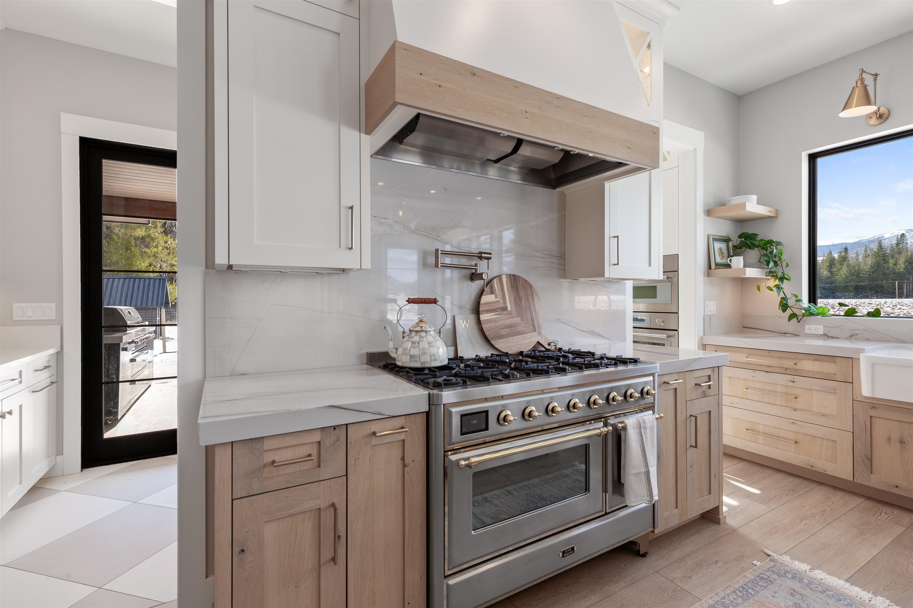 713 North Center Valley Road Sandpoint, ID 83864 - Photo 10 of 50