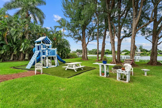 $5,250,000 | 7420 West Lake Drive, Lake Clarke Shores, FL 33406
